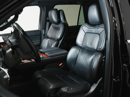 used 2022 Lincoln Navigator car, priced at $74,900