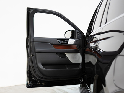 used 2022 Lincoln Navigator car, priced at $74,900