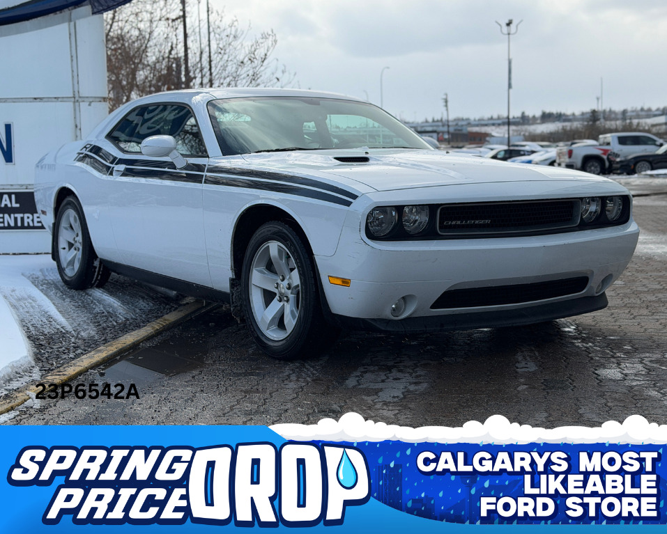 2012 Dodge Challenger SXT RWD