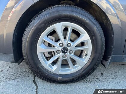 used 2024 Kia Carnival car, priced at $34,400