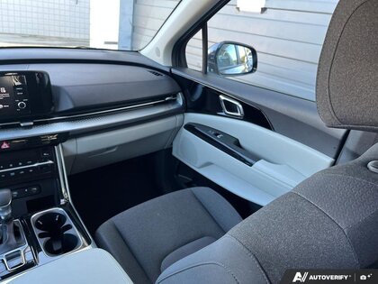 used 2024 Kia Carnival car, priced at $34,400