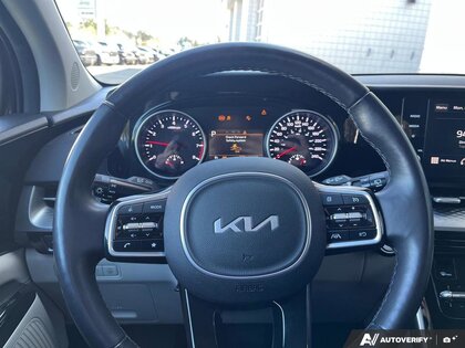 used 2024 Kia Carnival car, priced at $34,400