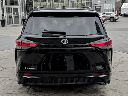 used 2025 Toyota Sienna car, priced at $65,495