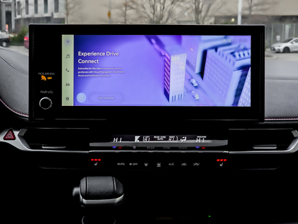 used 2025 Toyota Sienna car, priced at $65,495