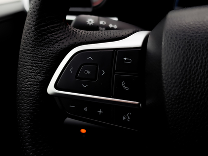 used 2025 Toyota Sienna car, priced at $65,495