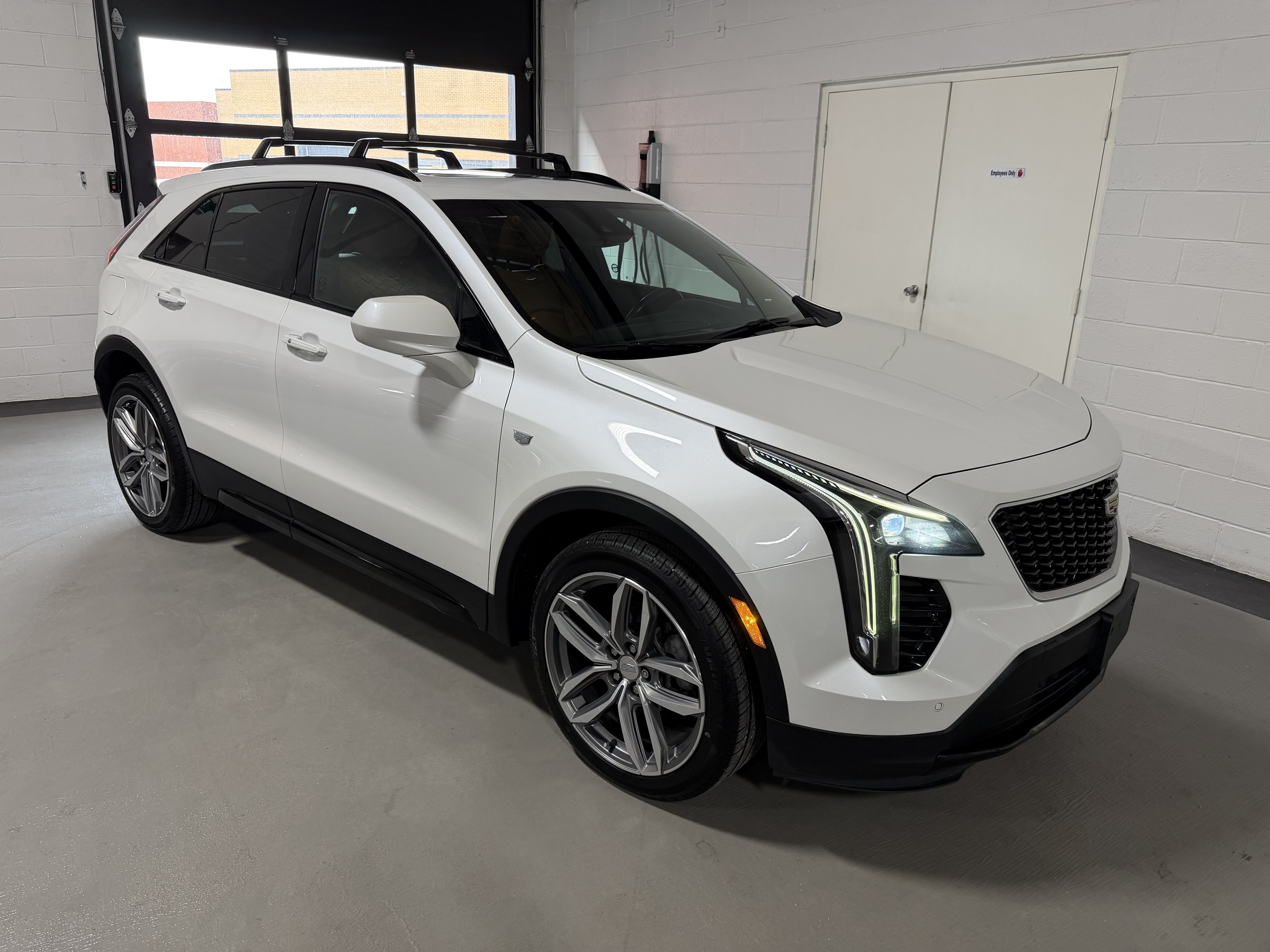 White 2020 Cadillac XT4 Sport AWD SUV / Crossover Four-Wheel Drive 9-Speed Automatic