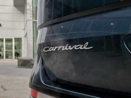 used 2022 Kia Carnival car, priced at $38,995