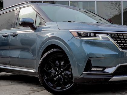 used 2022 Kia Carnival car, priced at $38,995