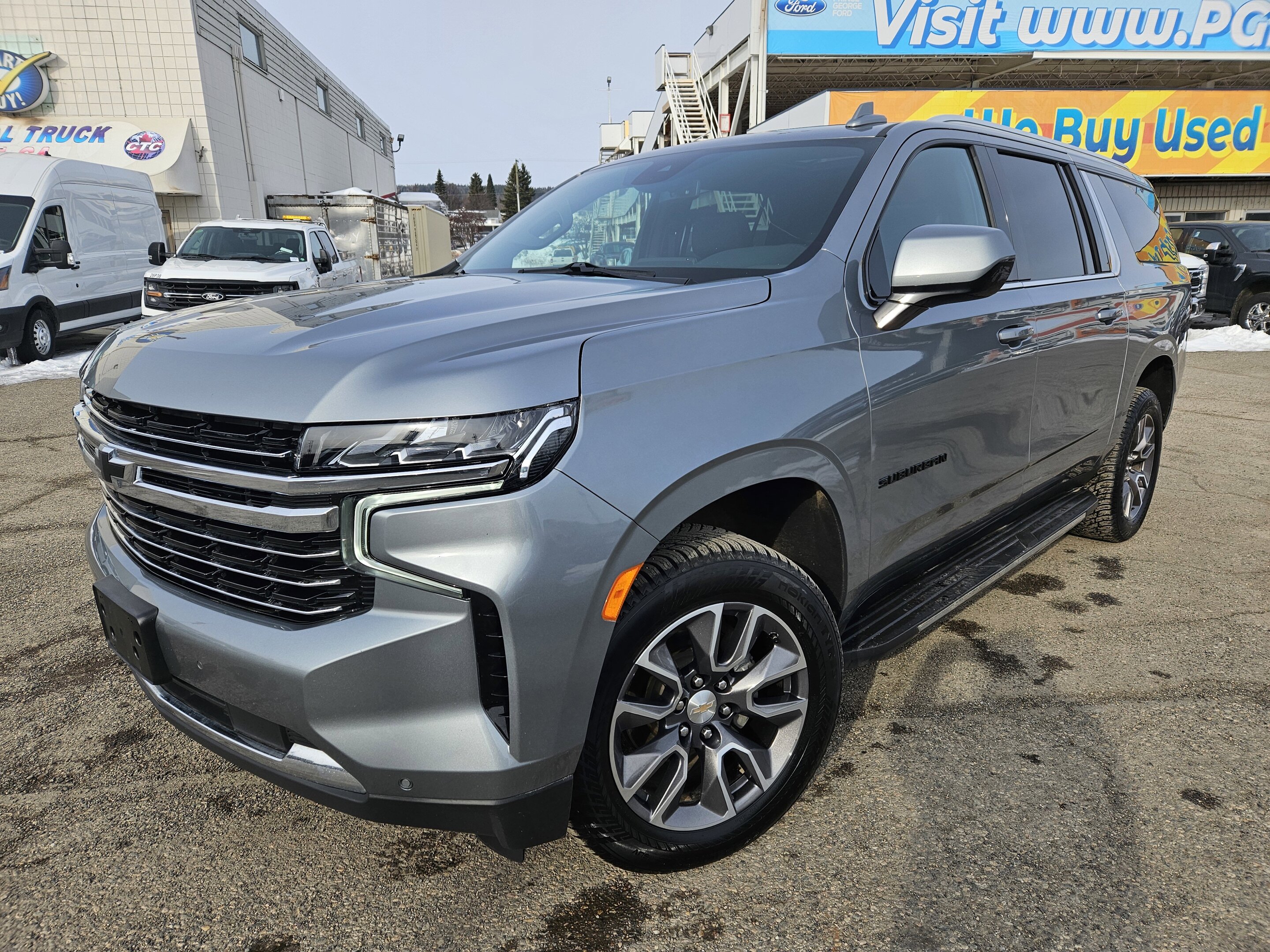 Chevrolet Suburban LT 4WD 2023