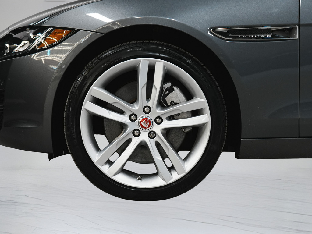 2017 Jaguar XE 3.0L V6 SC Premium, 多伦多, 全款车