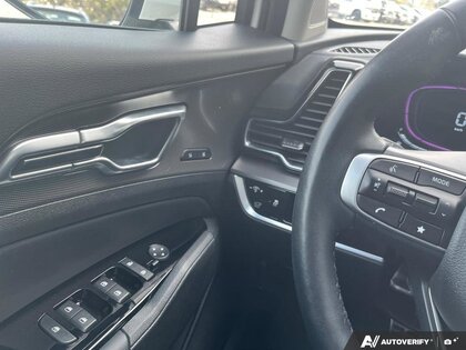 used 2025 Kia Sportage car, priced at $35,987