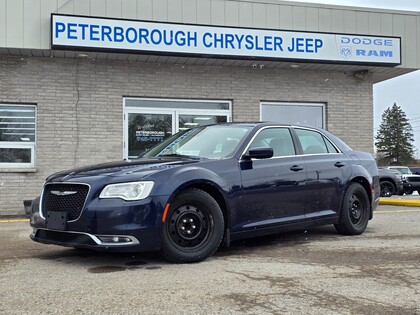 2015 Chrysler 300 Limited RWD