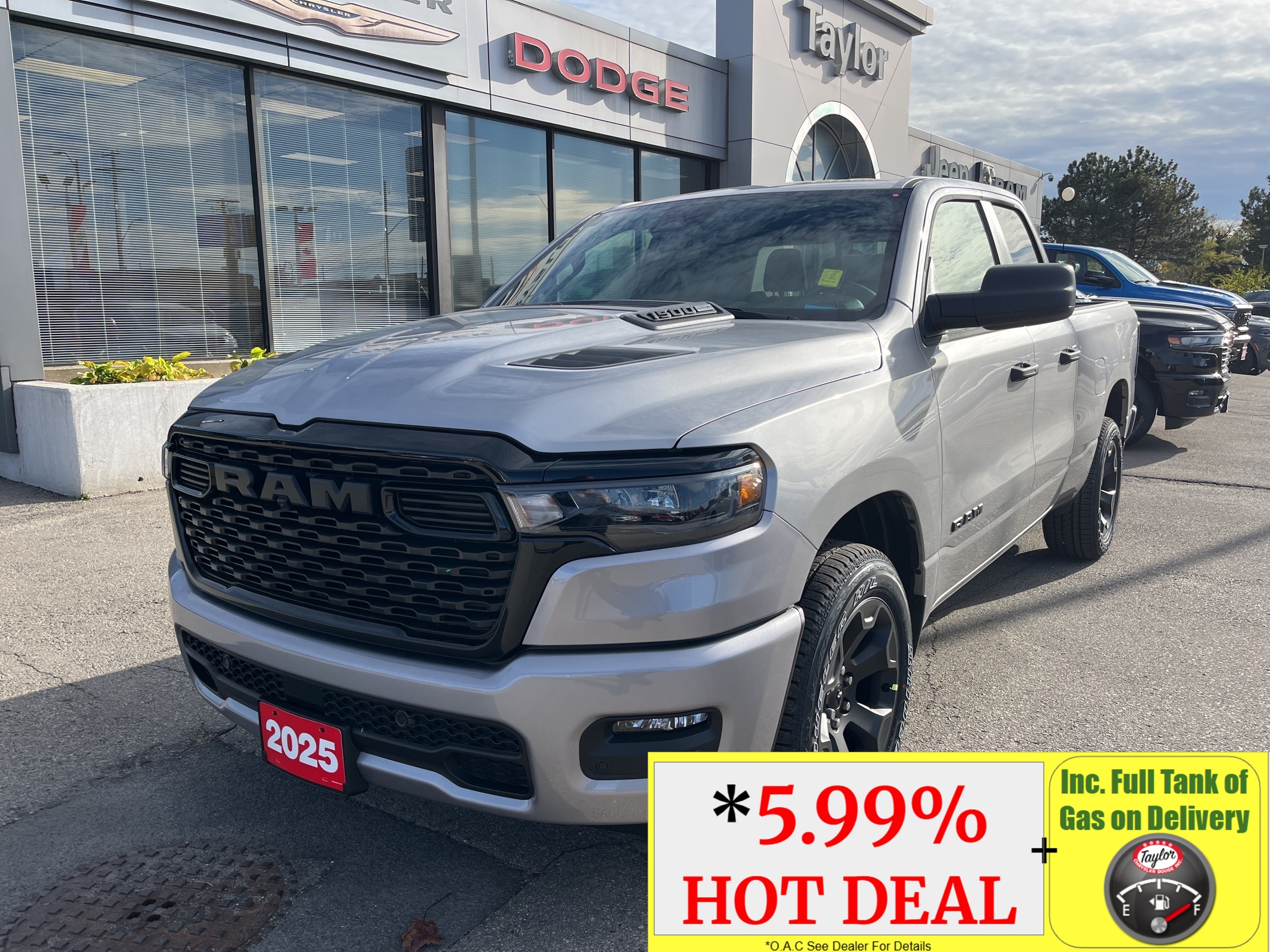 2025 RAM 1500 Express Quad Cab 4WD
