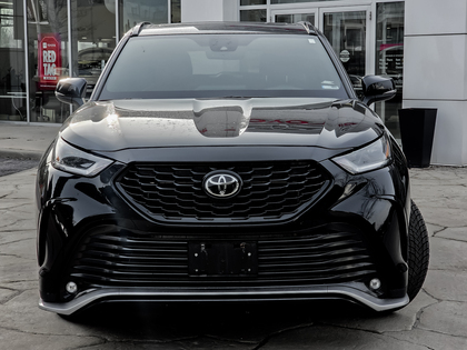 used 2022 Toyota Highlander car, priced at $45,699