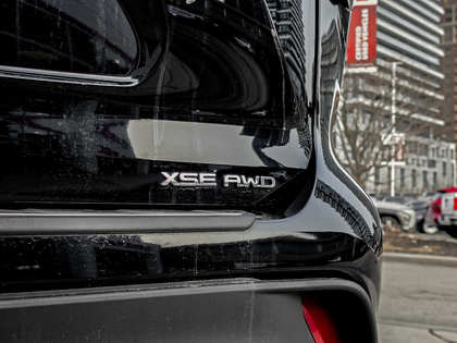 used 2022 Toyota Highlander car, priced at $45,699