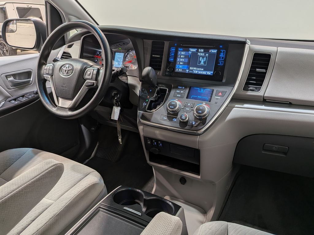 Toyota Sienna 2017
