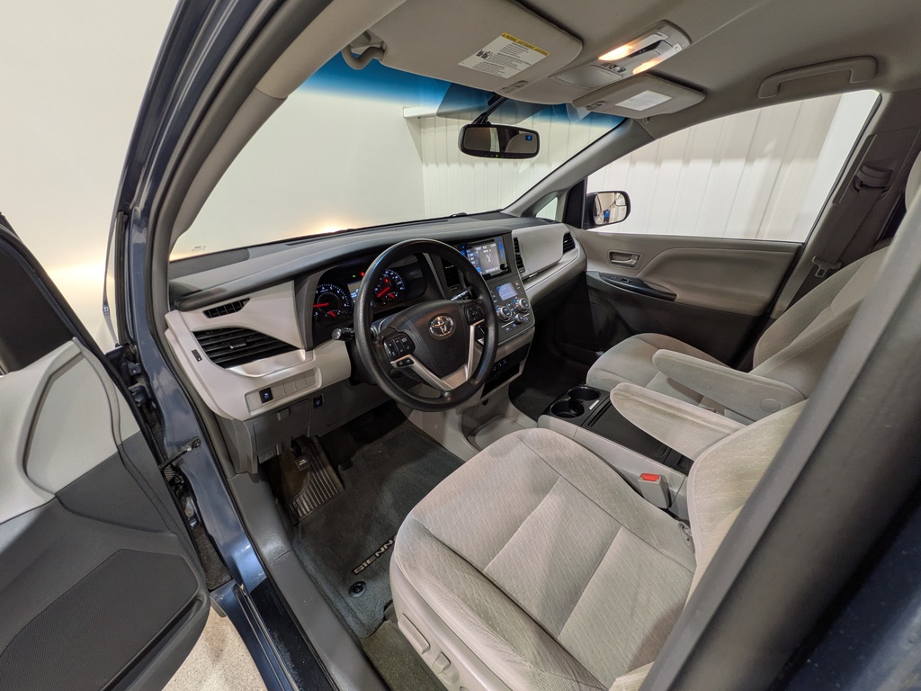 Toyota Sienna 2017