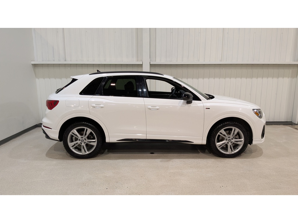 Audi Q3 2021