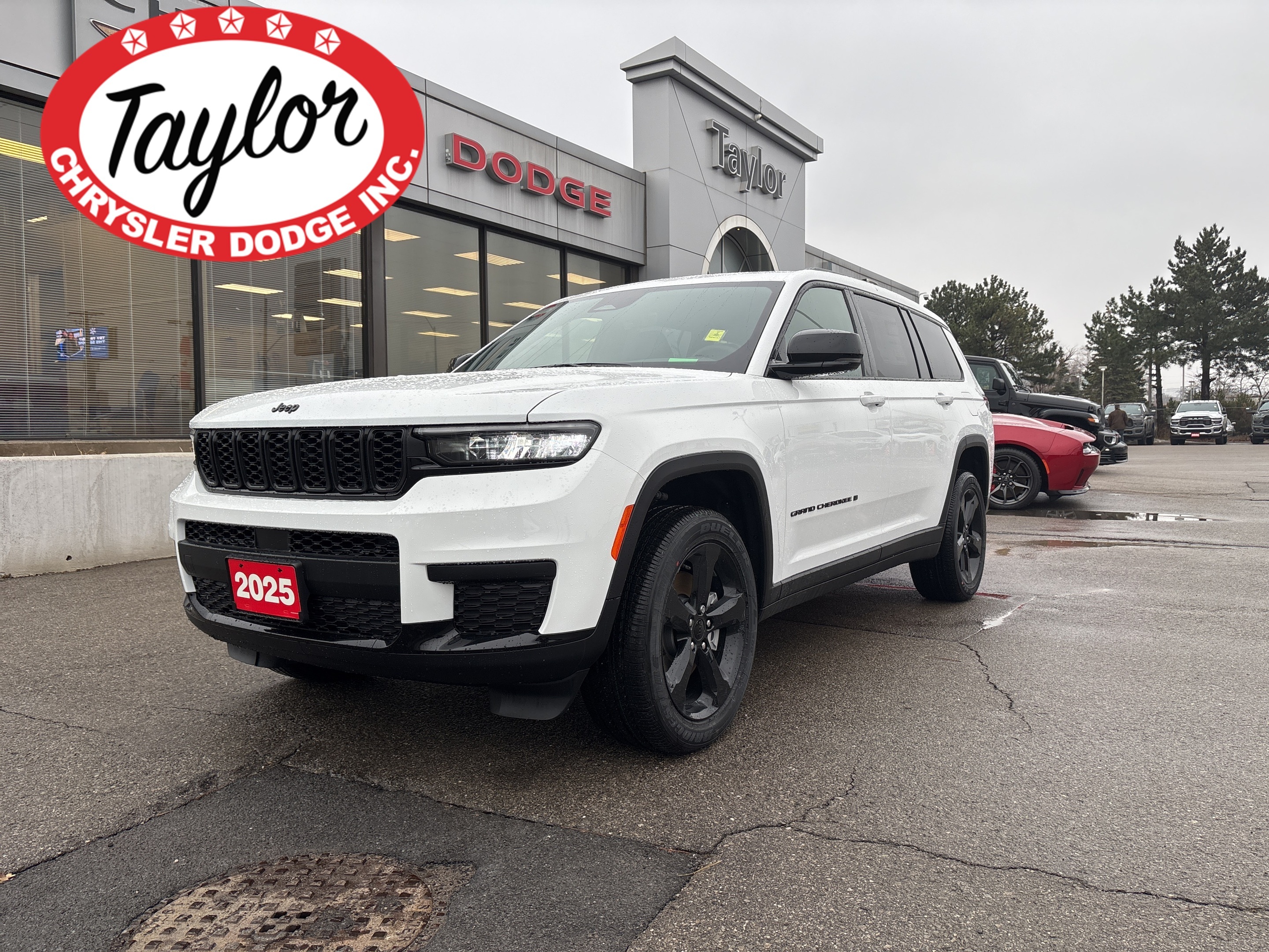 2025 Jeep Grand Cherokee L Altitude 4WD
