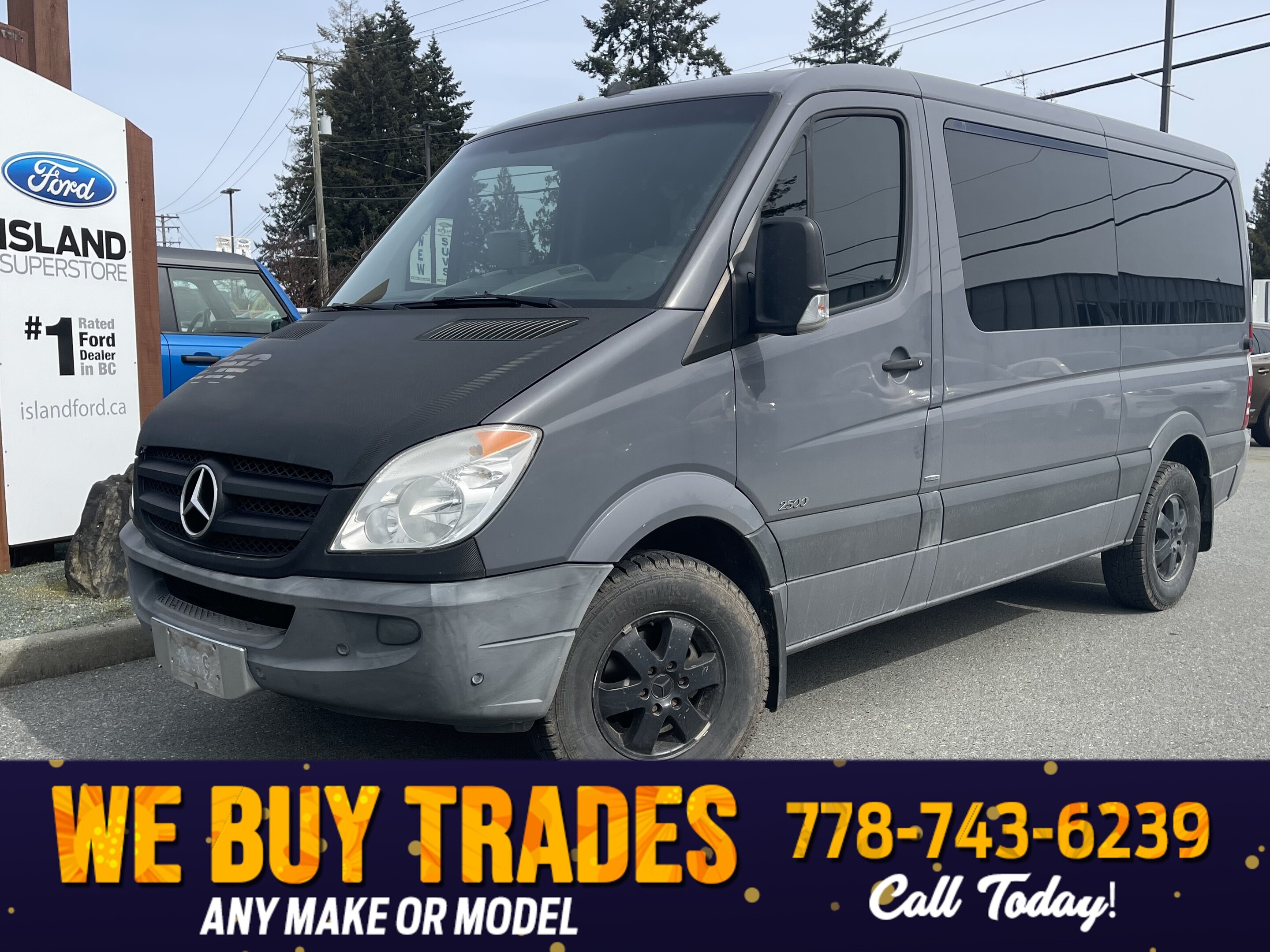 2010 Mercedes-Benz Sprinter 2500 Passenger Van RWD