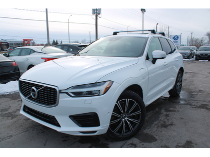 White 2018 Volvo XC60 Hybrid Plug-in T8 R-Design eAWD SUV / Crossover All-Wheel Drive Automatic