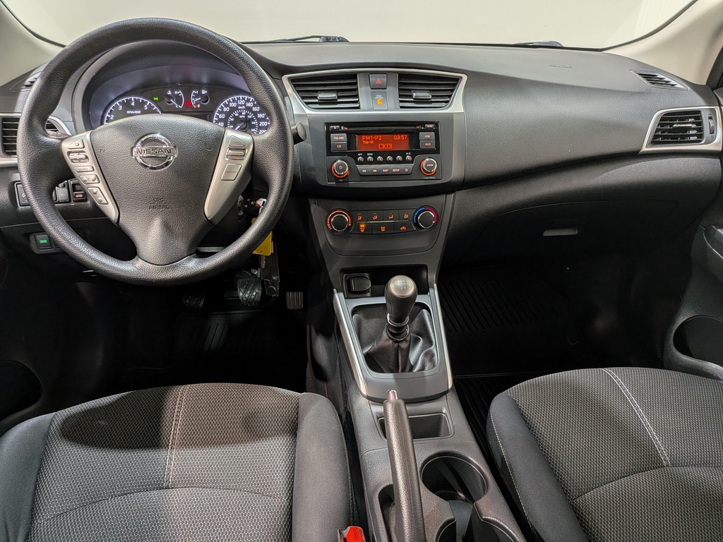 Nissan Sentra 2016