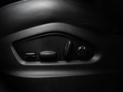 used 2022 Porsche Cayenne car, priced at $94,900