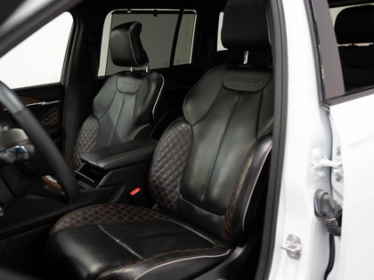 used 2024 Jeep Grand Cherokee car, priced at $57,900