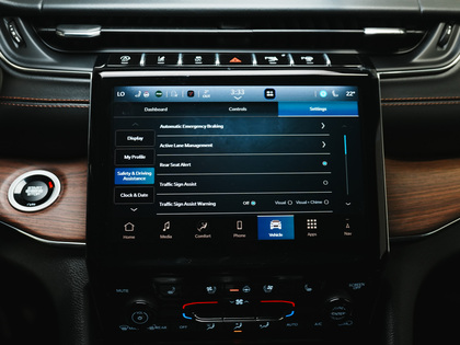 used 2024 Jeep Grand Cherokee car, priced at $57,900