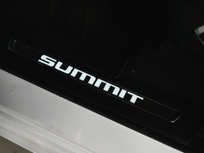 used 2024 Jeep Grand Cherokee car, priced at $57,900