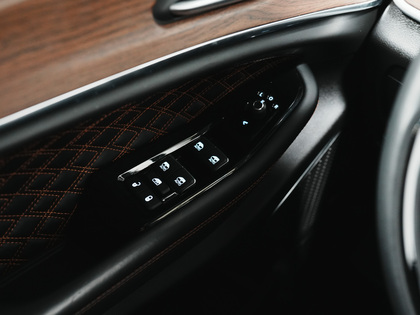 used 2024 Jeep Grand Cherokee car, priced at $57,900