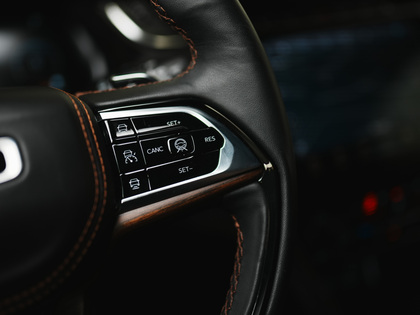 used 2024 Jeep Grand Cherokee car, priced at $57,900