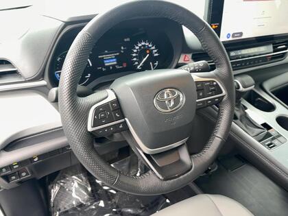 used 2025 Toyota Sienna car, priced at $51,999