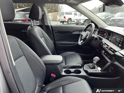 used 2025 Kia Seltos car, priced at $27,922