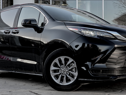 used 2025 Toyota Sienna car, priced at $54,995