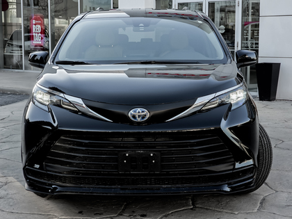 used 2025 Toyota Sienna car, priced at $54,995