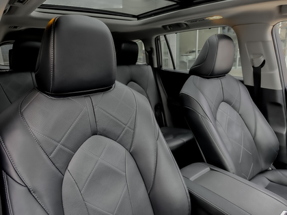 used 2024 Toyota Highlander car, priced at $56,995