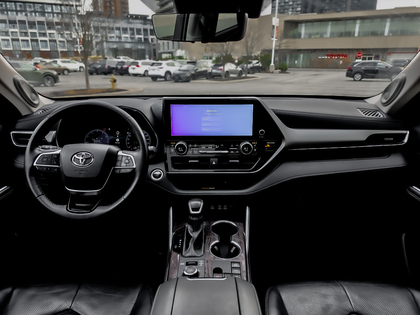 used 2024 Toyota Highlander car, priced at $56,995