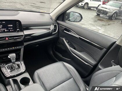 used 2025 Kia Seltos car, priced at $26,900