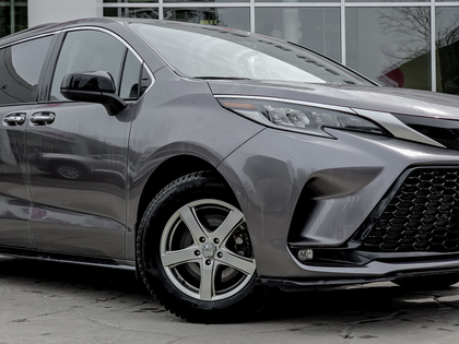 used 2022 Toyota Sienna car, priced at $51,495