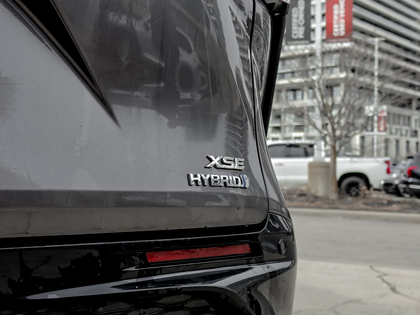 used 2022 Toyota Sienna car, priced at $51,495