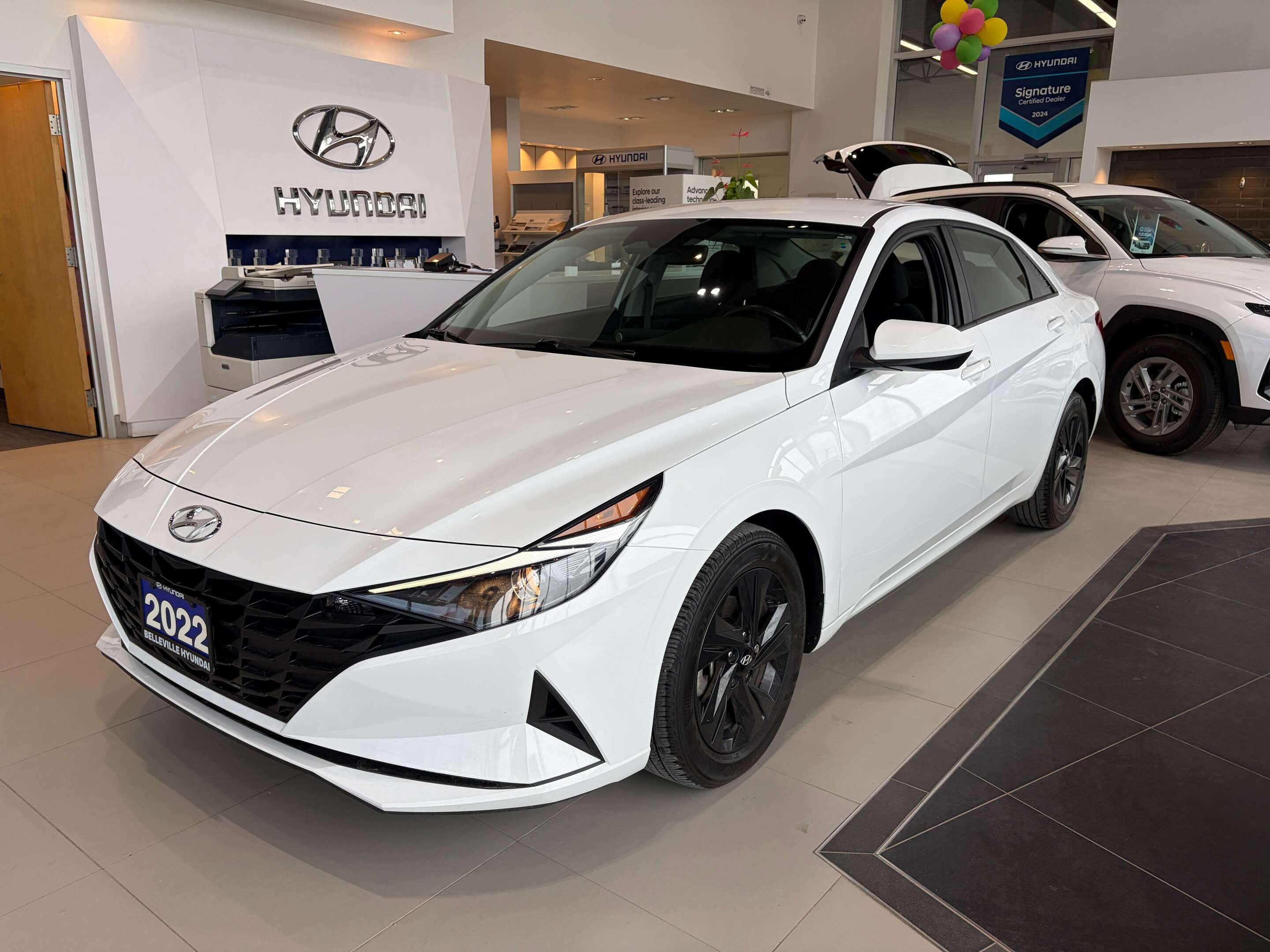 2022 Hyundai Elantra Preferred FWD