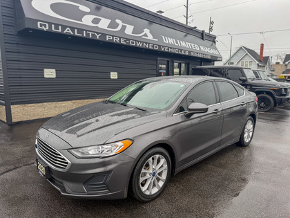 Gray (Dark Grey) 2020 Ford Fusion SE FWD Sedan Front-Wheel Drive 6-Speed Automatic