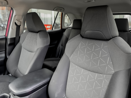 used 2020 Toyota RAV4 car, priced at $26,495