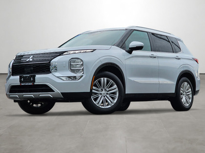 Mitsubishi Outlander LE S-AWC 2024