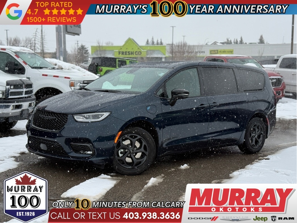 2023 Chrysler Pacifica Hybrid Limited FWD