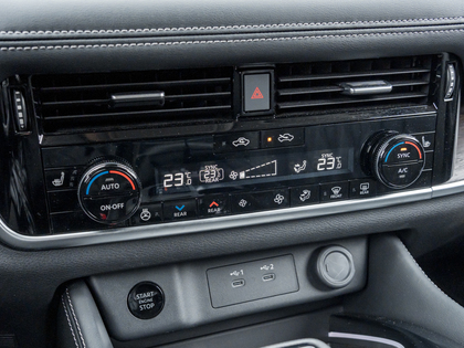 used 2025 Nissan Rogue car, priced at $39,995