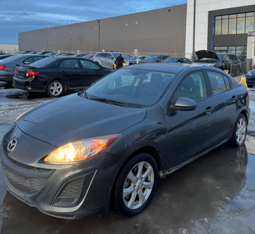 2011 Mazda Mazda3 : No Reported Accidents Low Mileage