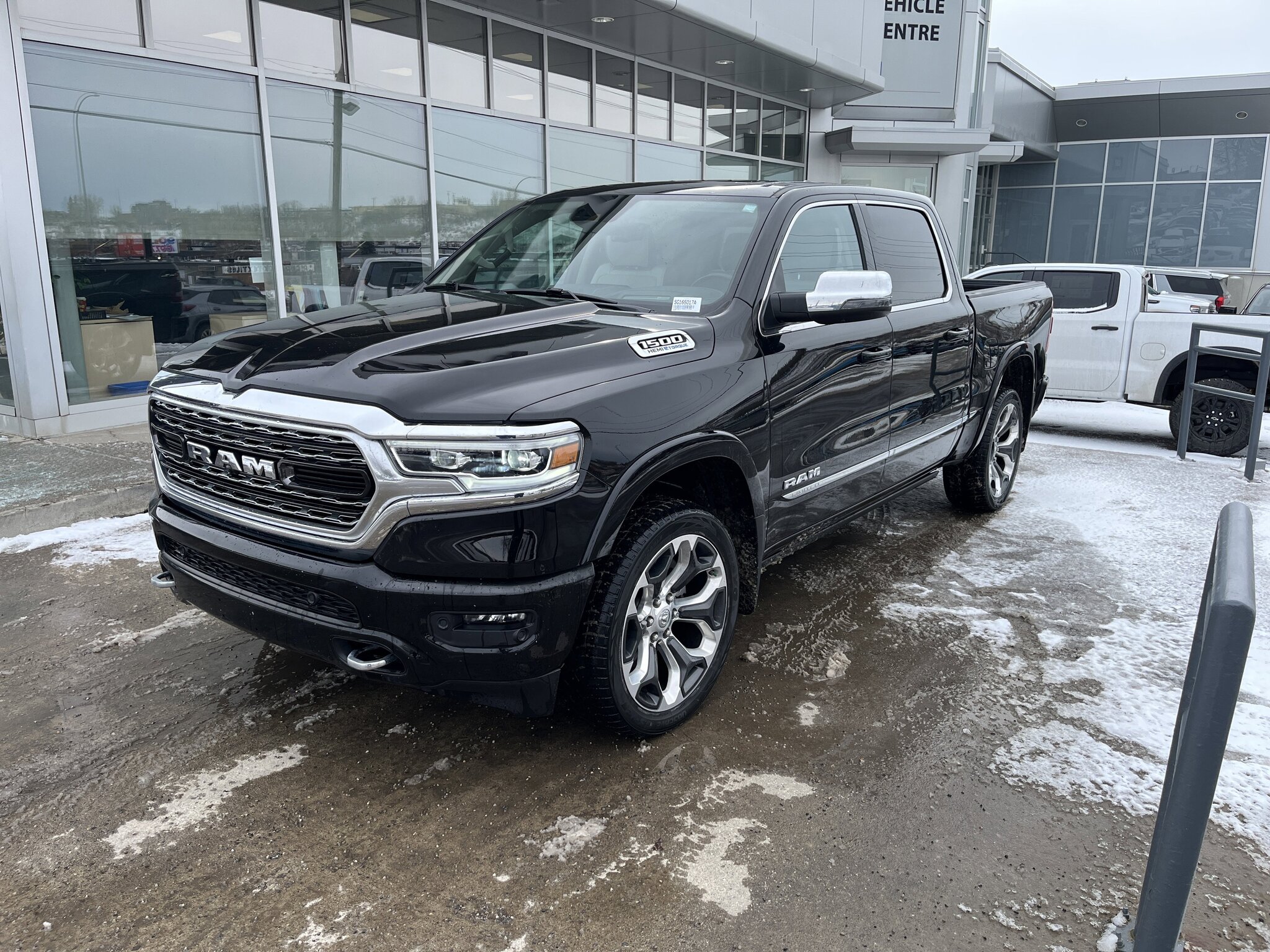 2024 RAM 1500 Hybrid