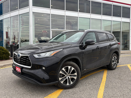 used 2023 Toyota Highlander car, priced at $44,995